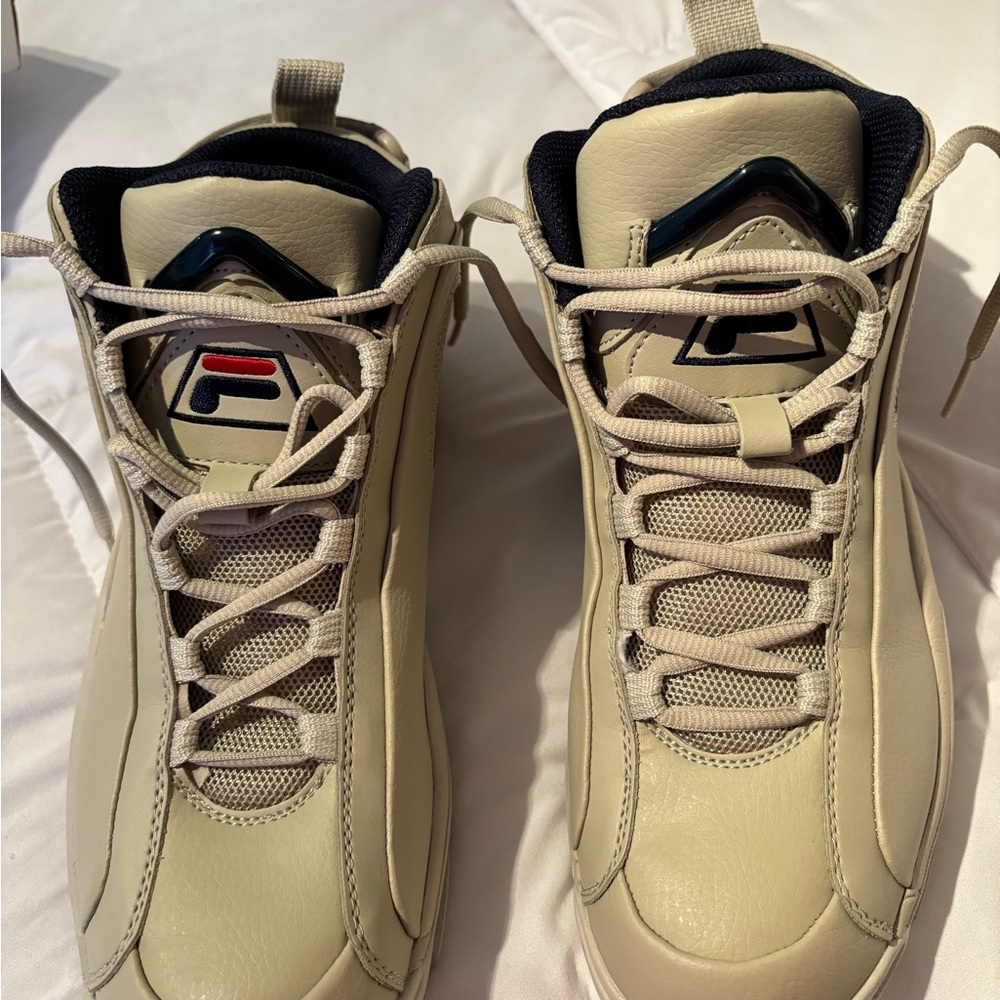 Grant Hill Fila Collab 2 Sneakers - Picture 10 of 12